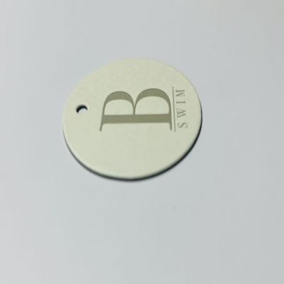 ราคาปลีก รอบ เสื้อผ้า Swing Tags ตราสัญลักษณ์สําหรับเสื้อผ้า