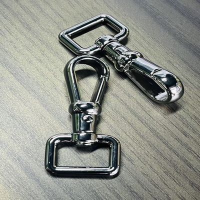 กระเป๋าสะพายไม้ การผลิตอุปกรณ์เสริมอุปกรณ์ Hardware Supplies Polishing Detachable Strap