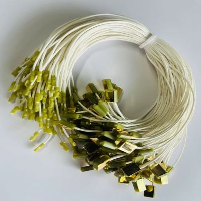 สไตล์โบเฮมียส์แขวนผ้าพลาสติก Tag Fastener สําหรับร้าน Odm